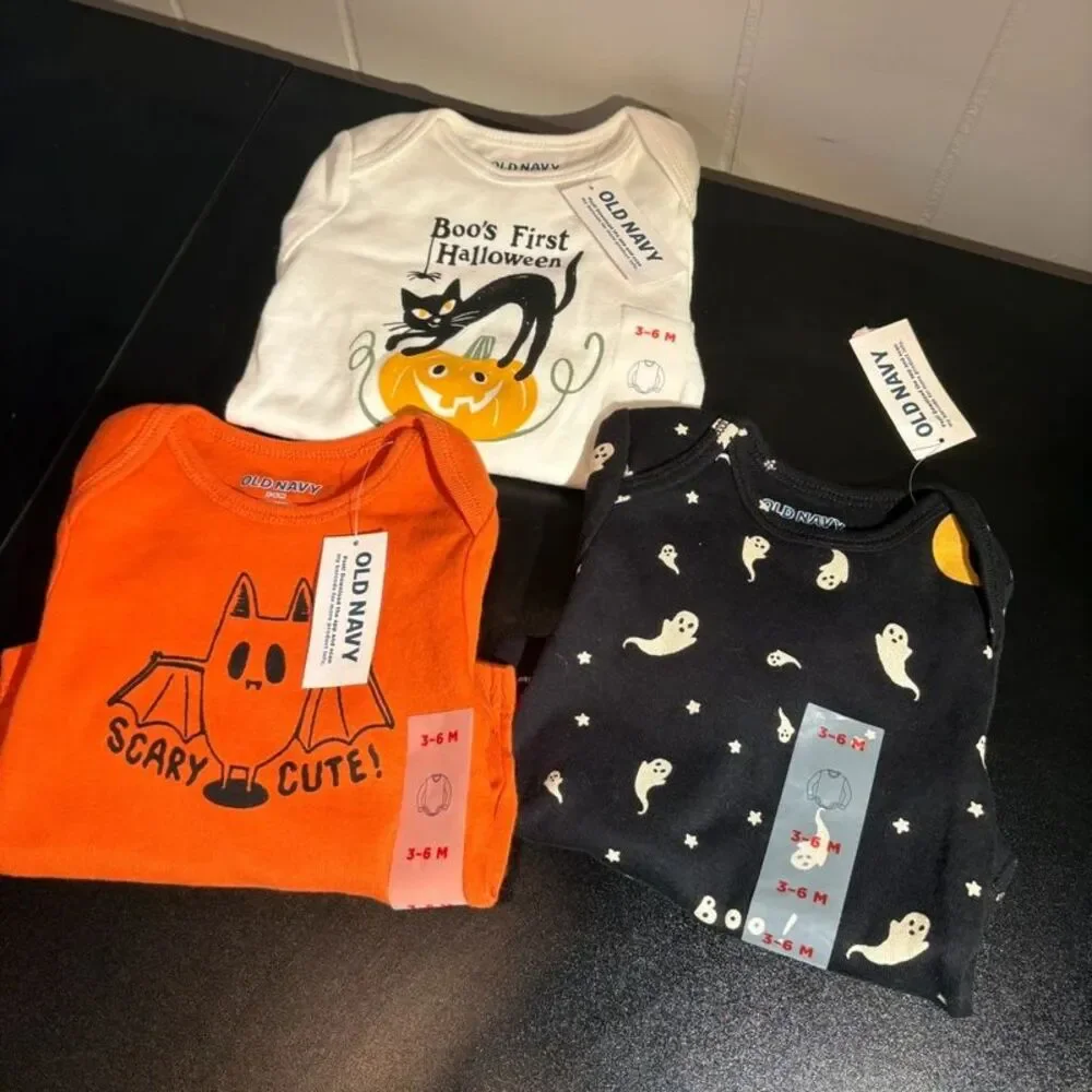 NWT Old Navy Baby Halloween Long Sleeve Snap Bodysuits Lot of 3 Size 3-6M